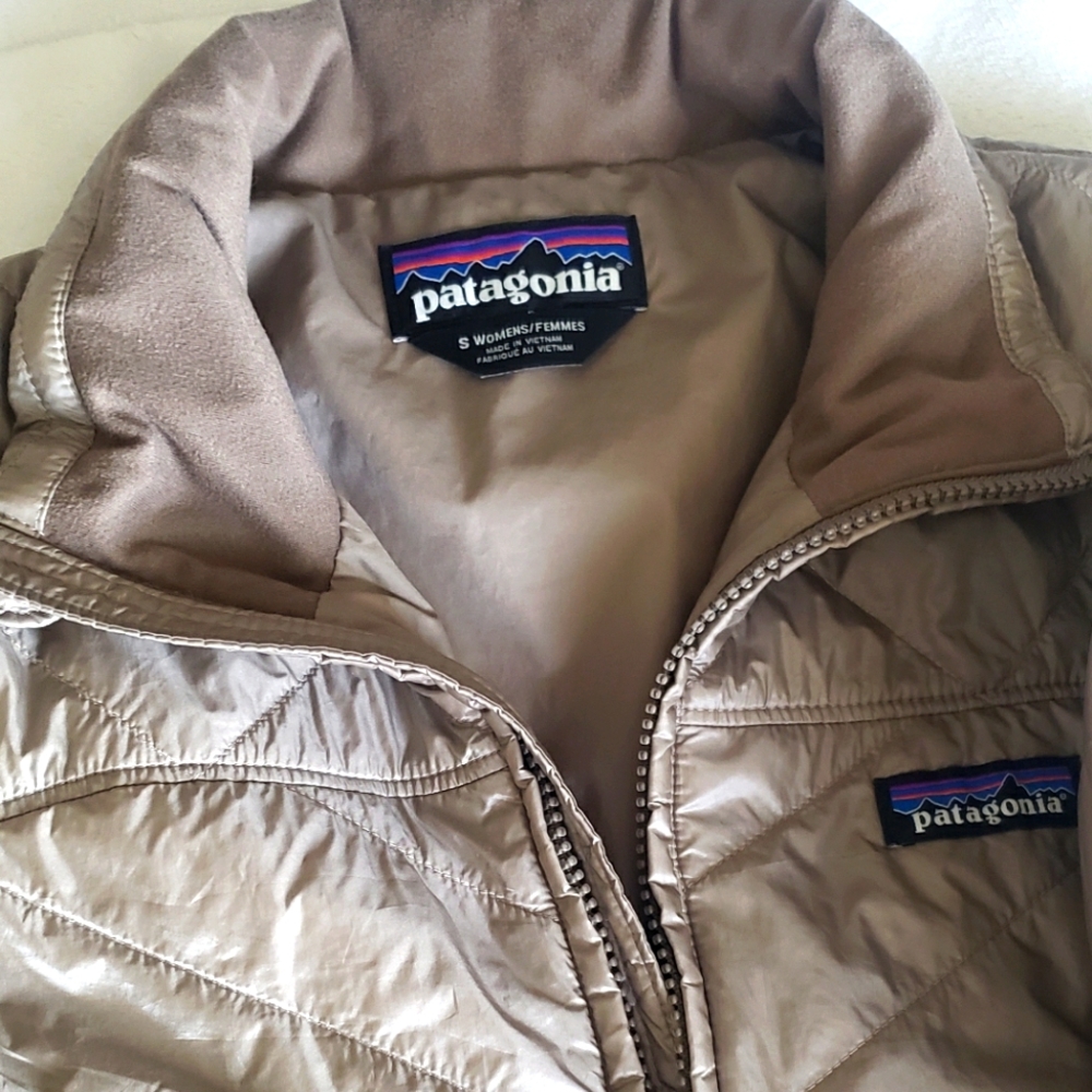 Patagonia womens puffer jacket